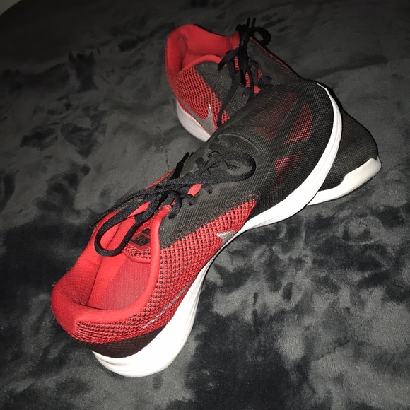 Nike Evolution 3 UNI RED - Picture 2 of 5